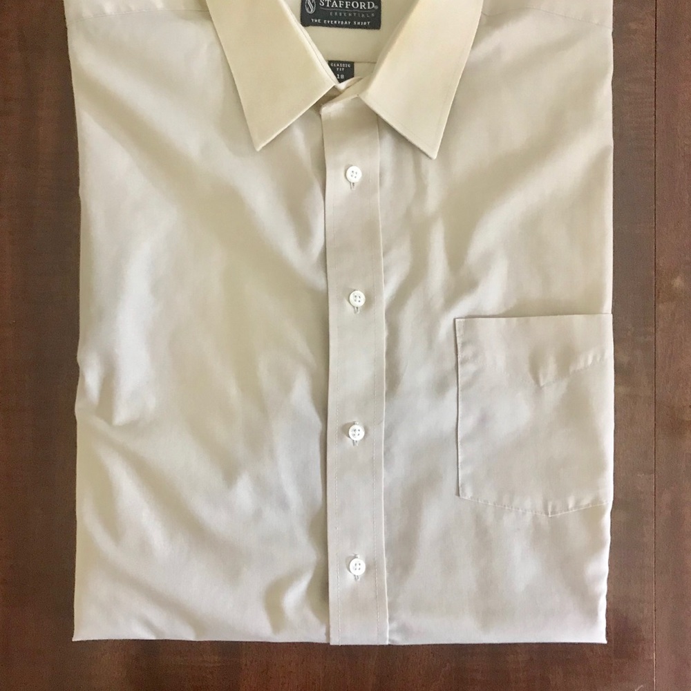 Men’s Dress Shirt ,short sleeve size 18, Beige.